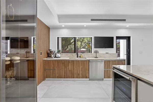 $4,250,000 | 3000 Riverland Road, Fort Lauderdale, FL 33312