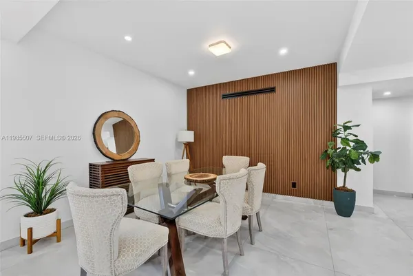 $4,250,000 | 3000 Riverland Road, Fort Lauderdale, FL 33312