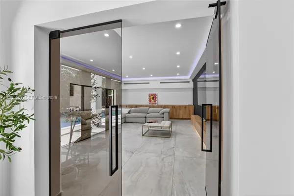 $4,250,000 | 3000 Riverland Road, Fort Lauderdale, FL 33312