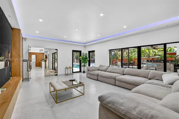 $4,250,000 | 3000 Riverland Road, Fort Lauderdale, FL 33312