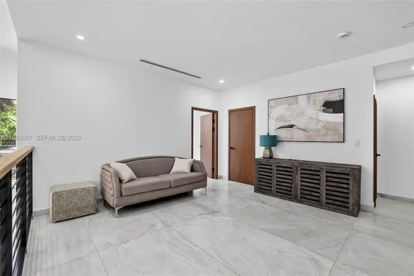 $4,250,000 | 3000 Riverland Road, Fort Lauderdale, FL 33312