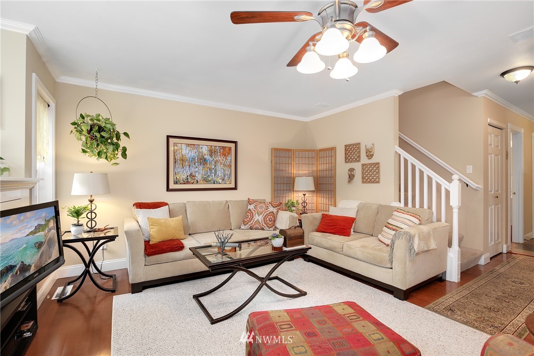 1906 187th Place Southeast Bothell, WA 98012 - Photo 2 of 18