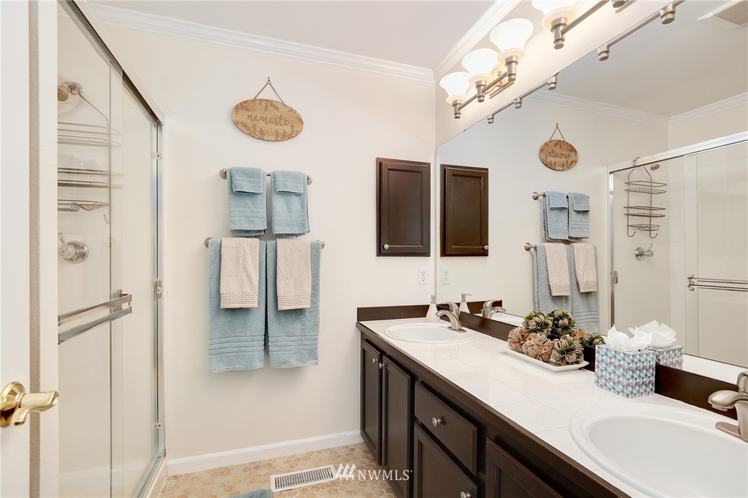1906 187th Place Southeast Bothell, WA 98012 - Photo 15 of 18