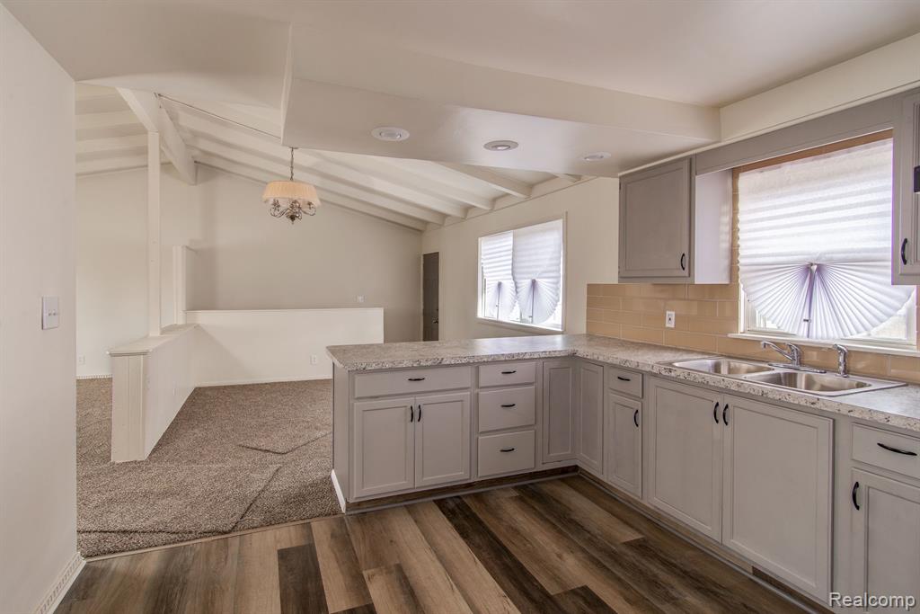 2303 Coldwater Road Flint, MI 48505 - Photo 9 of 20 Gallery Image 9