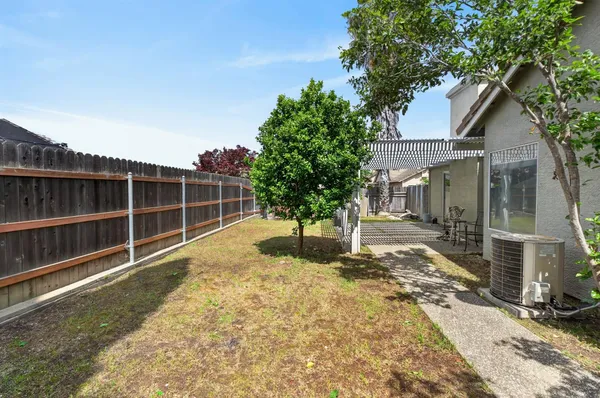 $575,000 | 8148 Silverleaf Way, Sacramento, CA 95829