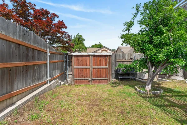 $575,000 | 8148 Silverleaf Way, Sacramento, CA 95829