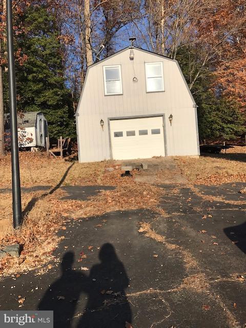 18009 Possum Point Road Dumfries, VA 22026 - Photo 8 of 27 Exterior (General)