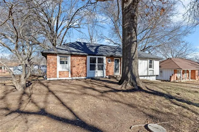 $239,000 | 11812 East 56th Terrace, Kansas City, MO 64133