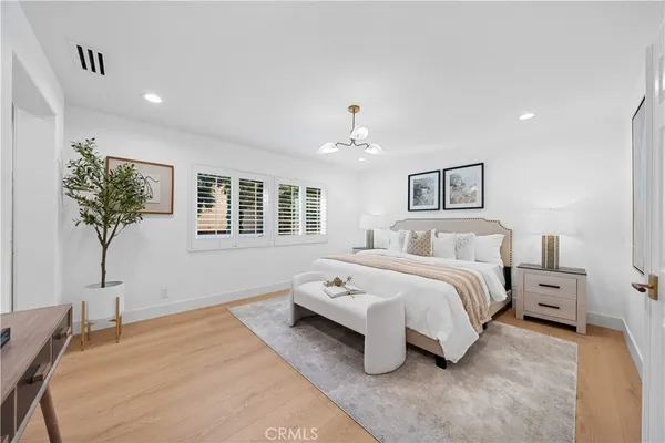 $1,799,900 | 33 Winterfield Road, Irvine, CA 92602