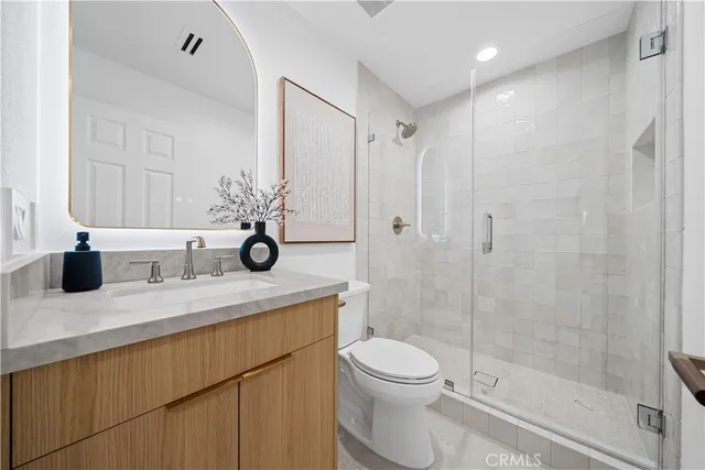 $1,860,000 | 33 Winterfield Road, Irvine, CA 92602