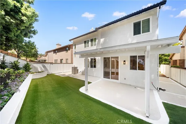 $1,799,900 | 33 Winterfield Road, Irvine, CA 92602