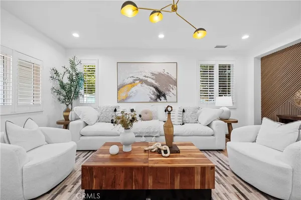 $1,799,900 | 33 Winterfield Road, Irvine, CA 92602