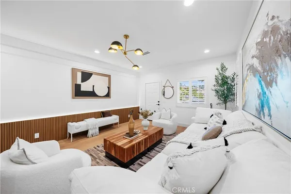 $1,799,900 | 33 Winterfield Road, Irvine, CA 92602