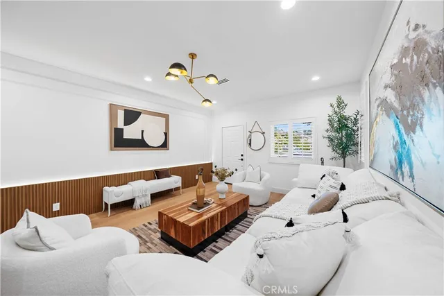 $1,860,000 | 33 Winterfield Road, Irvine, CA 92602