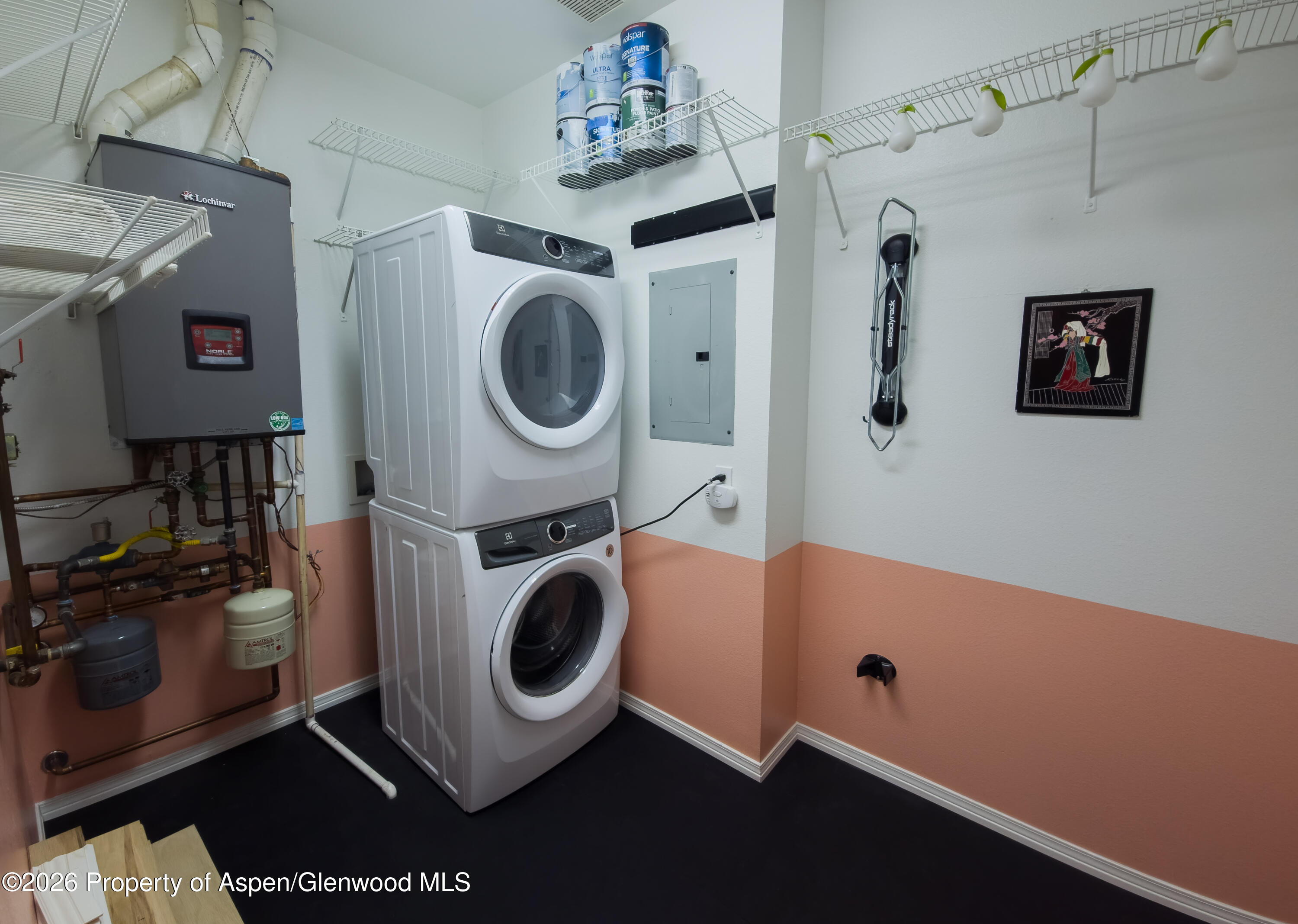 1400 East Valley Road, Unit 212 Basalt, CO 81621 - Photo 4 of 8 a utility room with dryer and washer