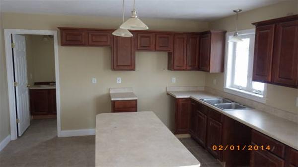 258 Oakham Road Barre, MA 01005 - Photo 6 of 16