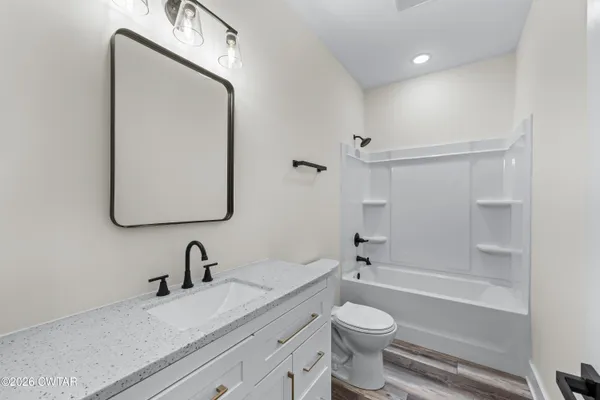 $499,999 | 135 Max Ln Drive, Jackson, TN 38305