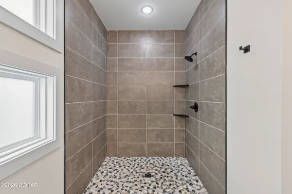 $499,999 | 135 Max Ln Drive, Jackson, TN 38305