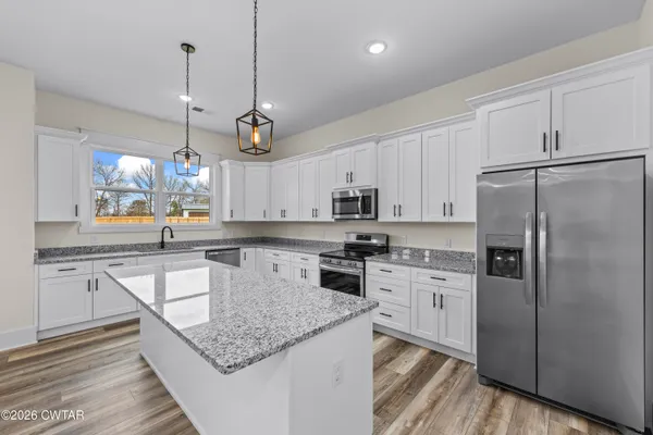 $499,999 | 135 Max Ln Drive, Jackson, TN 38305