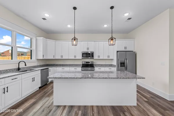 $499,999 | 135 Max Ln Drive, Jackson, TN 38305
