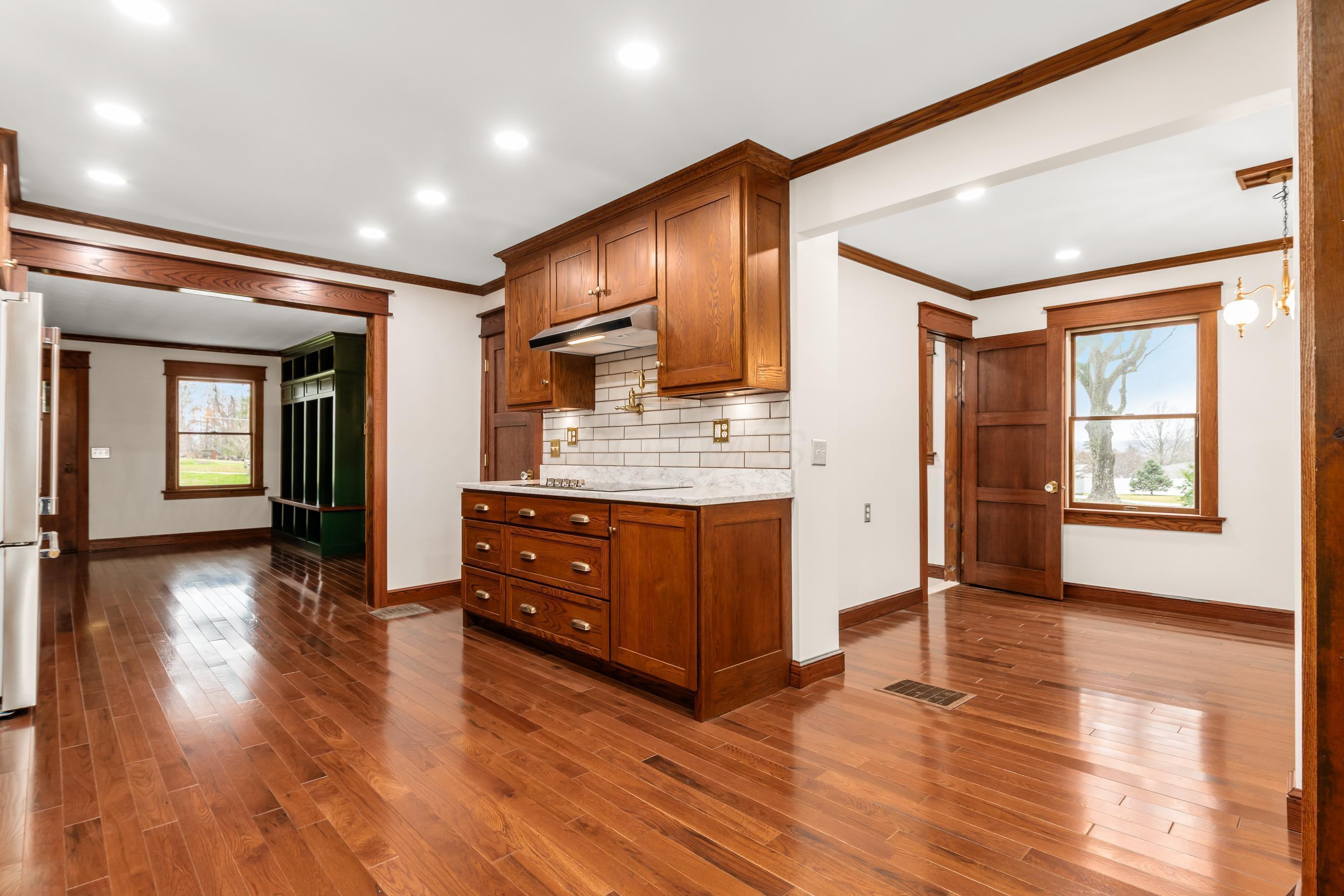 3229 Nolan Road Zanesville, OH 43701 - Photo 12 of 53 3229 Nolan-eat-in kitchen 2