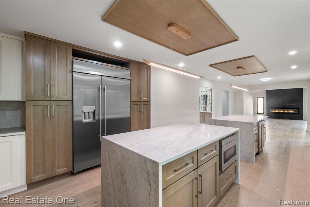 1683 Mark Hopkins Road Bloomfield Hills, MI 48302 - Photo 13 of 44