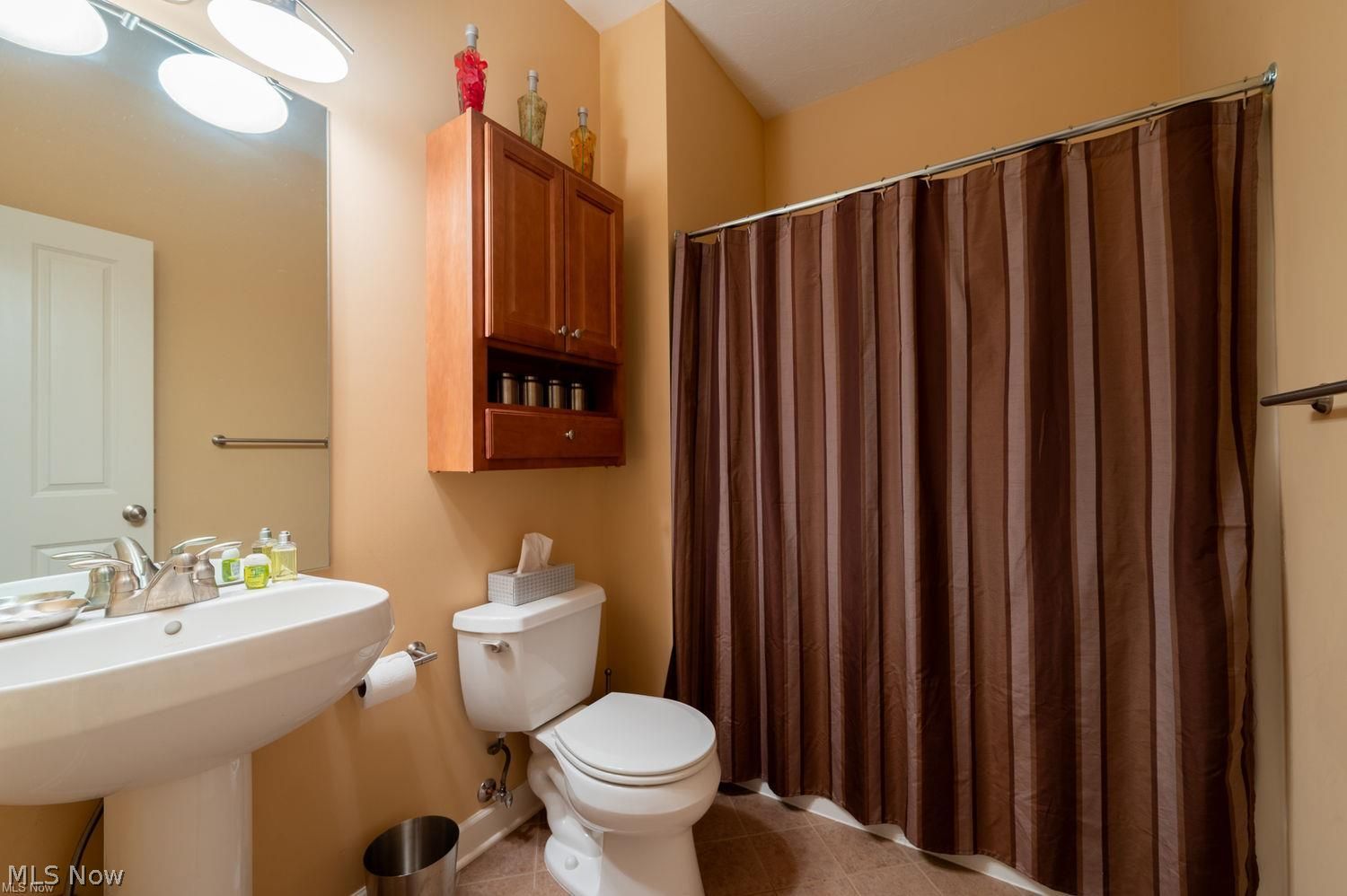 604 Rundle Street LaGrange, OH 44050 - Photo 31 of 45 full bathroom