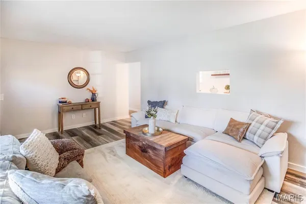 $1,950 | 115 Echo Lane, Bethalto, IL 62010