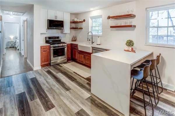 $1,950 | 115 Echo Lane, Bethalto, IL 62010