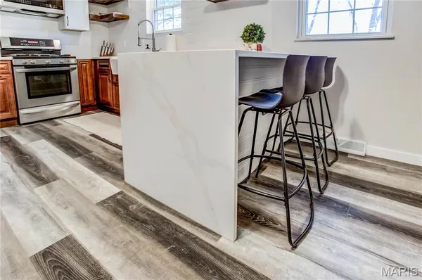 $1,950 | 115 Echo Lane, Bethalto, IL 62010