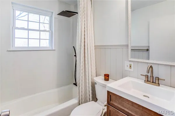 $1,950 | 115 Echo Lane, Bethalto, IL 62010