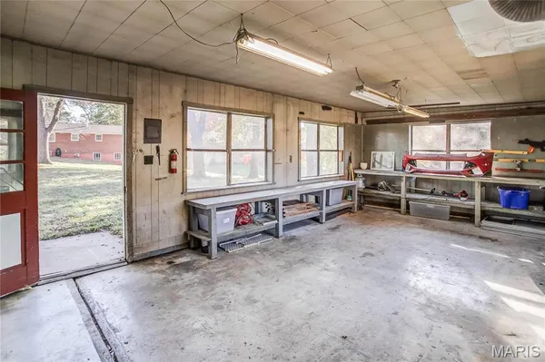 $1,950 | 115 Echo Lane, Bethalto, IL 62010