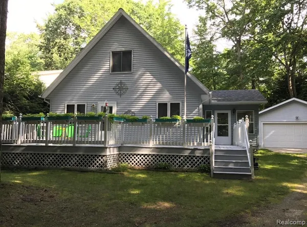 $399,000 | 9058 Chippewa Trail, Shelby, MI 49455