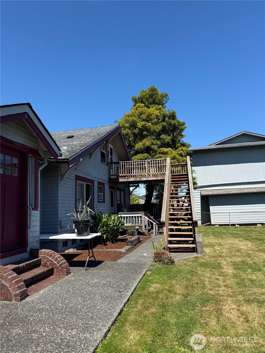 711 N Street Hoquiam, WA 98550 - Photo 4 of 4 a backyard of a house with seating space