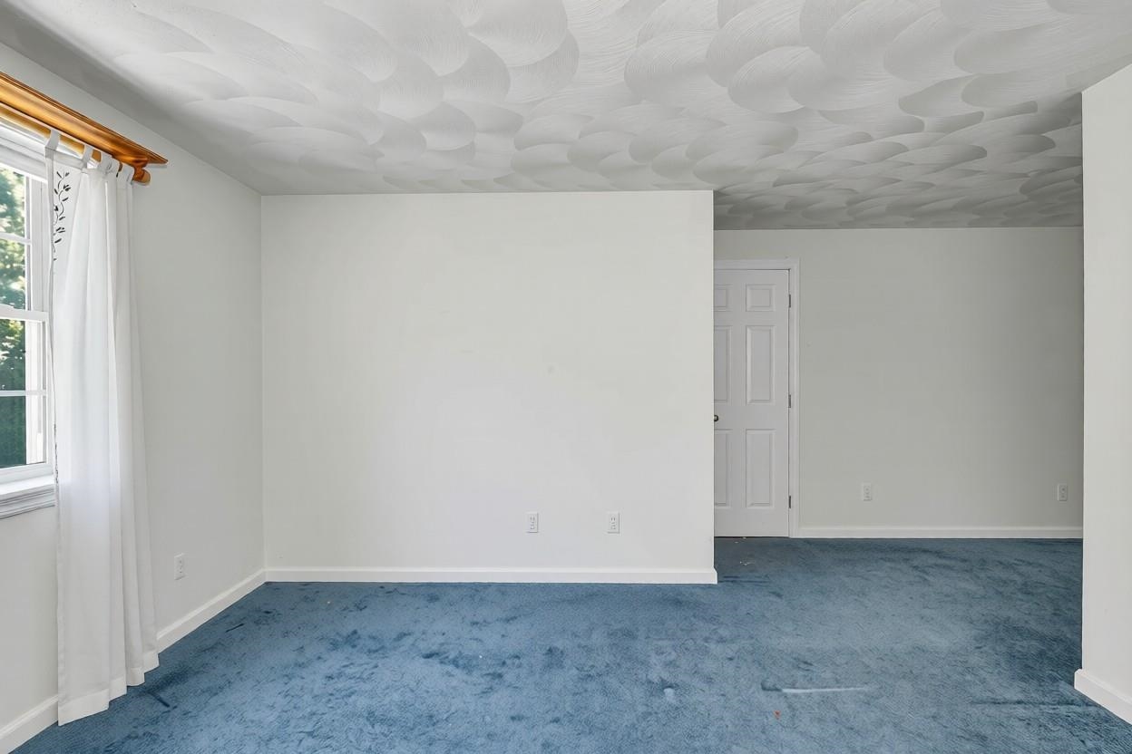 770 Mammoth Road Pelham, NH 03076 - Photo 19 of 34 Gallery Image 19