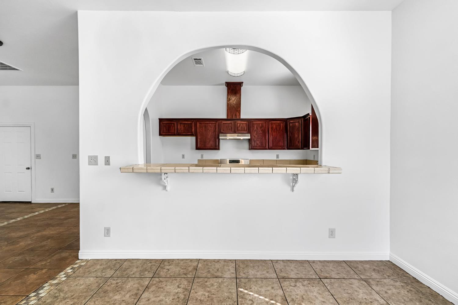 4863 North Doon Way Fresno, CA 93710 - Photo 13 of 29