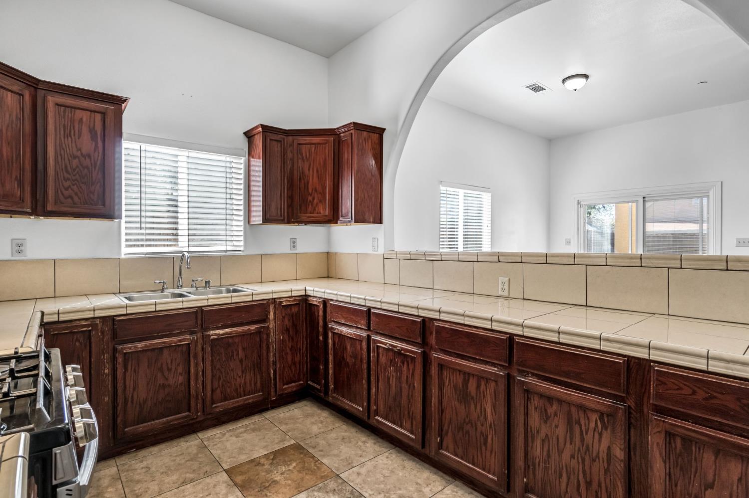 4863 North Doon Way Fresno, CA 93710 - Photo 15 of 29