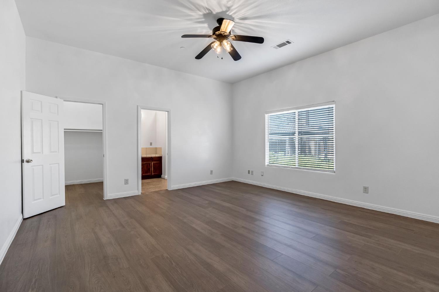 4863 North Doon Way Fresno, CA 93710 - Photo 20 of 29