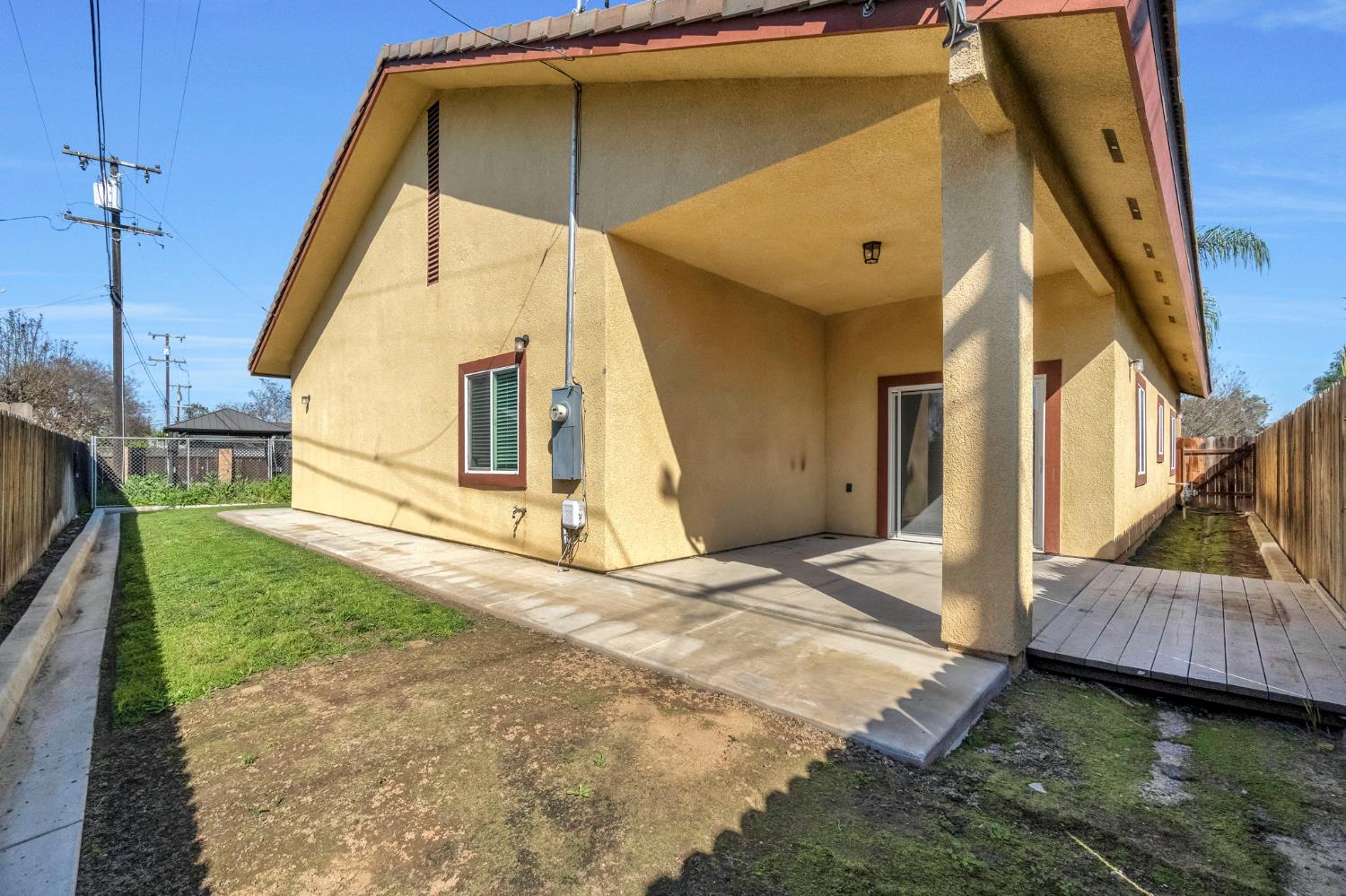 4863 North Doon Way Fresno, CA 93710 - Photo 27 of 29