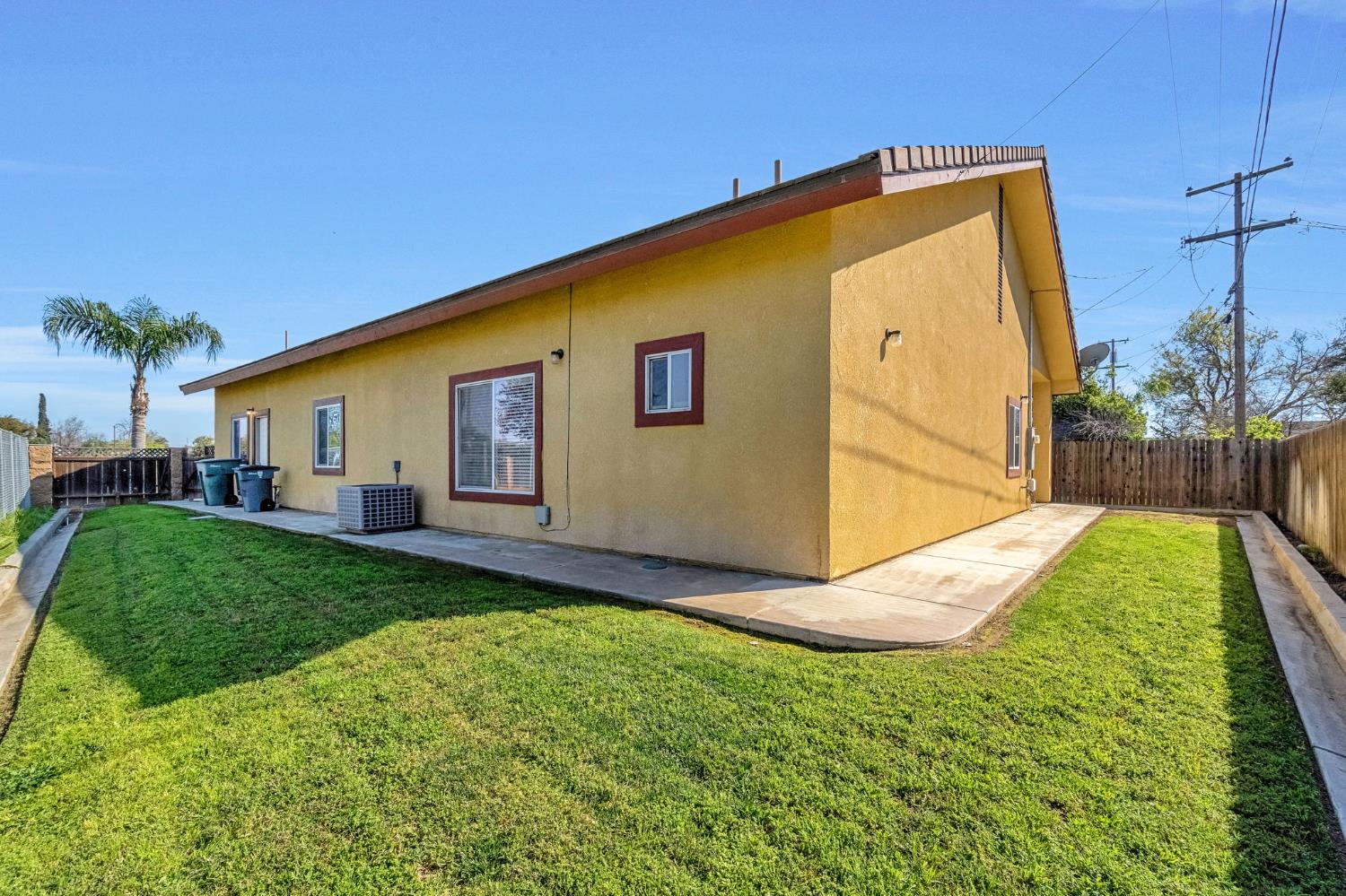 4863 North Doon Way Fresno, CA 93710 - Photo 28 of 29