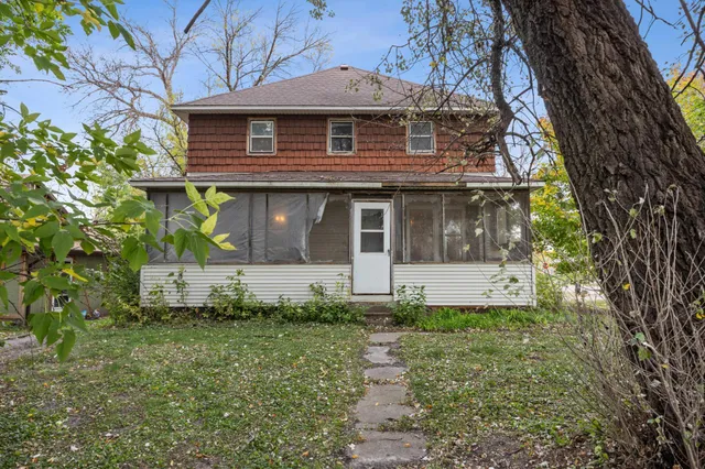 $115,000 | 620 Minnesota Avenue, Felton, MN 56536