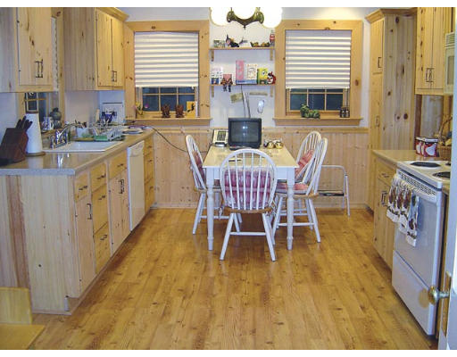 26 Mason Road Newton, MA 02459 - Photo 6 of 8