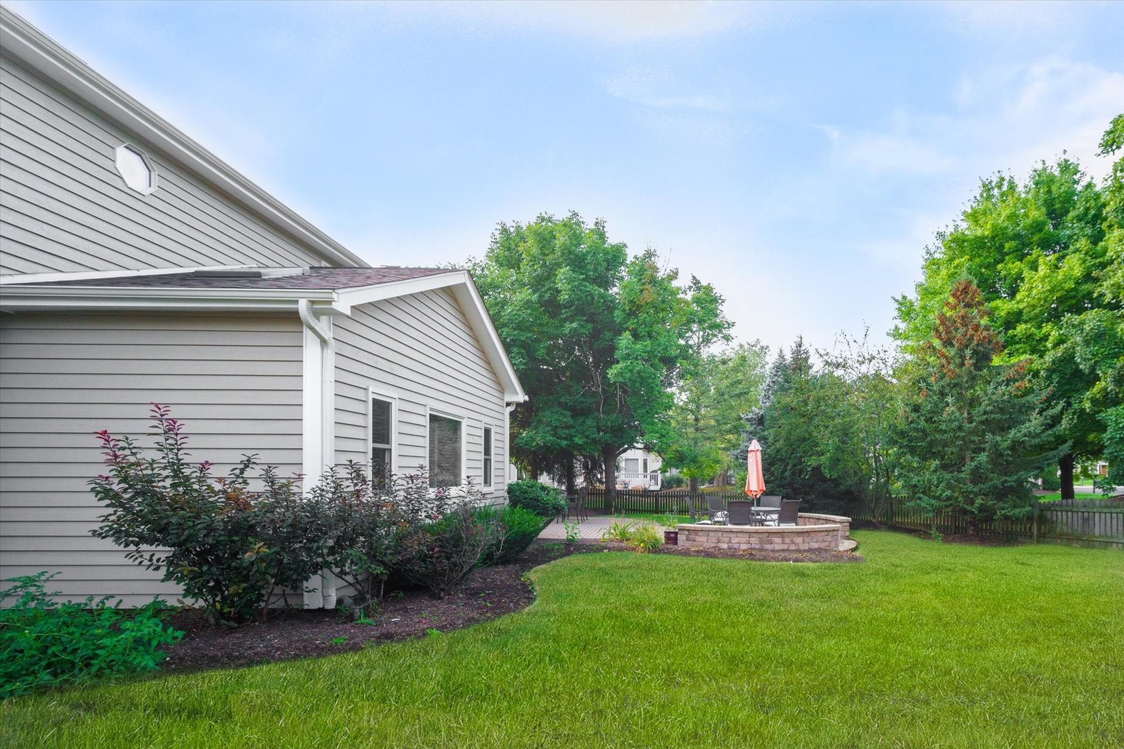 3235 Gateshead Drive Naperville, IL 60564 - Photo 6 of 21 a view of a house with backyard and garden