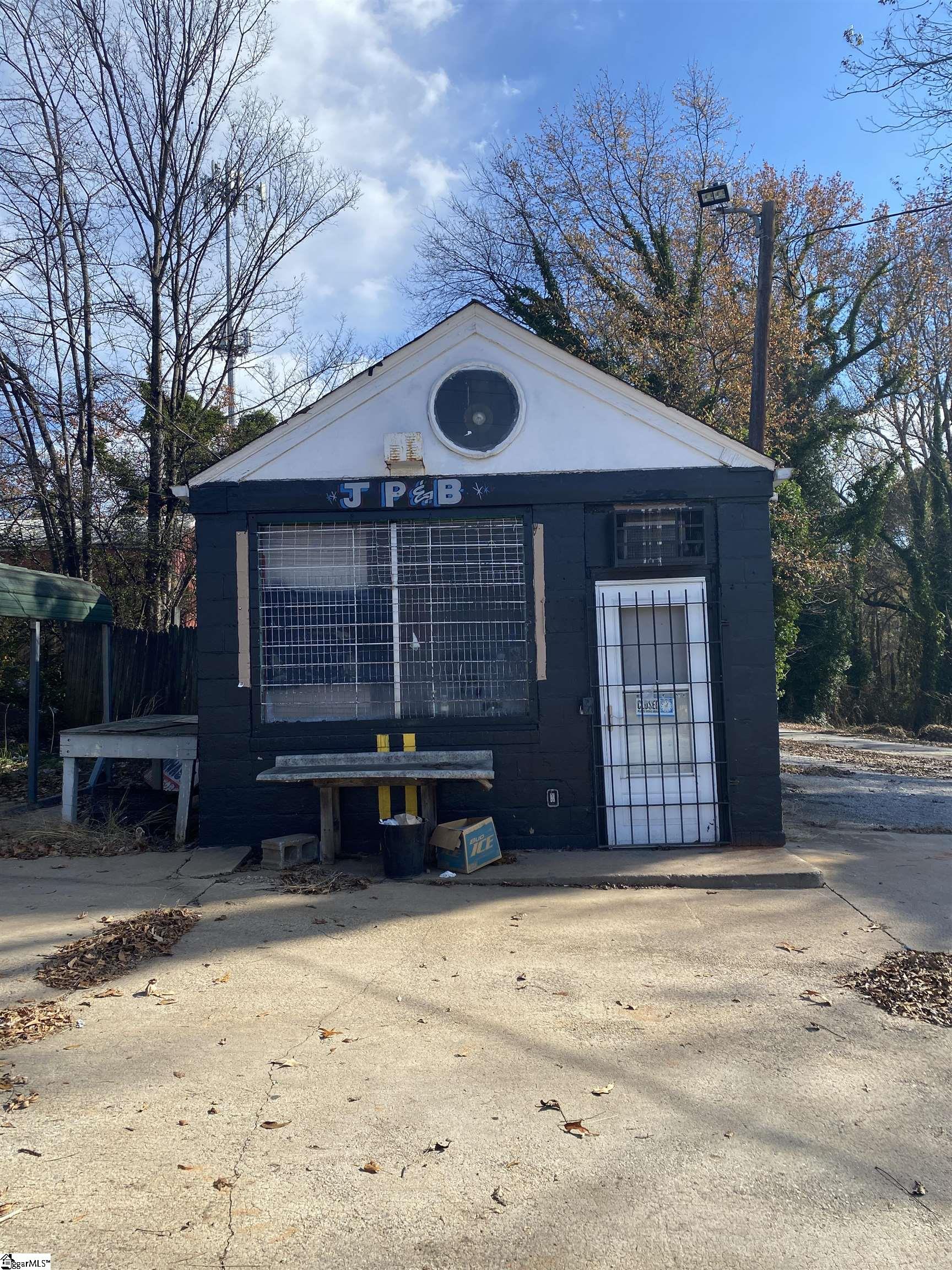 501 Easley Bridge Road Greenville, SC 29611 - Photo 3 of 5