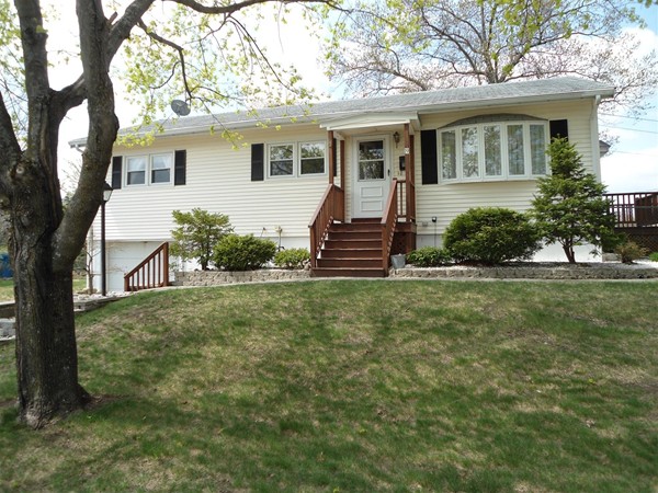 19 Thomas Road Lawrence, MA 01843 - Photo 1 of 18 Gallery Image 1