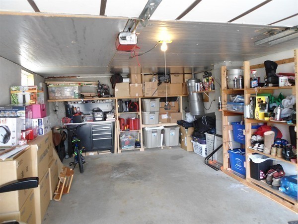19 Thomas Road Lawrence, MA 01843 - Photo 14 of 18 Gallery Image 14