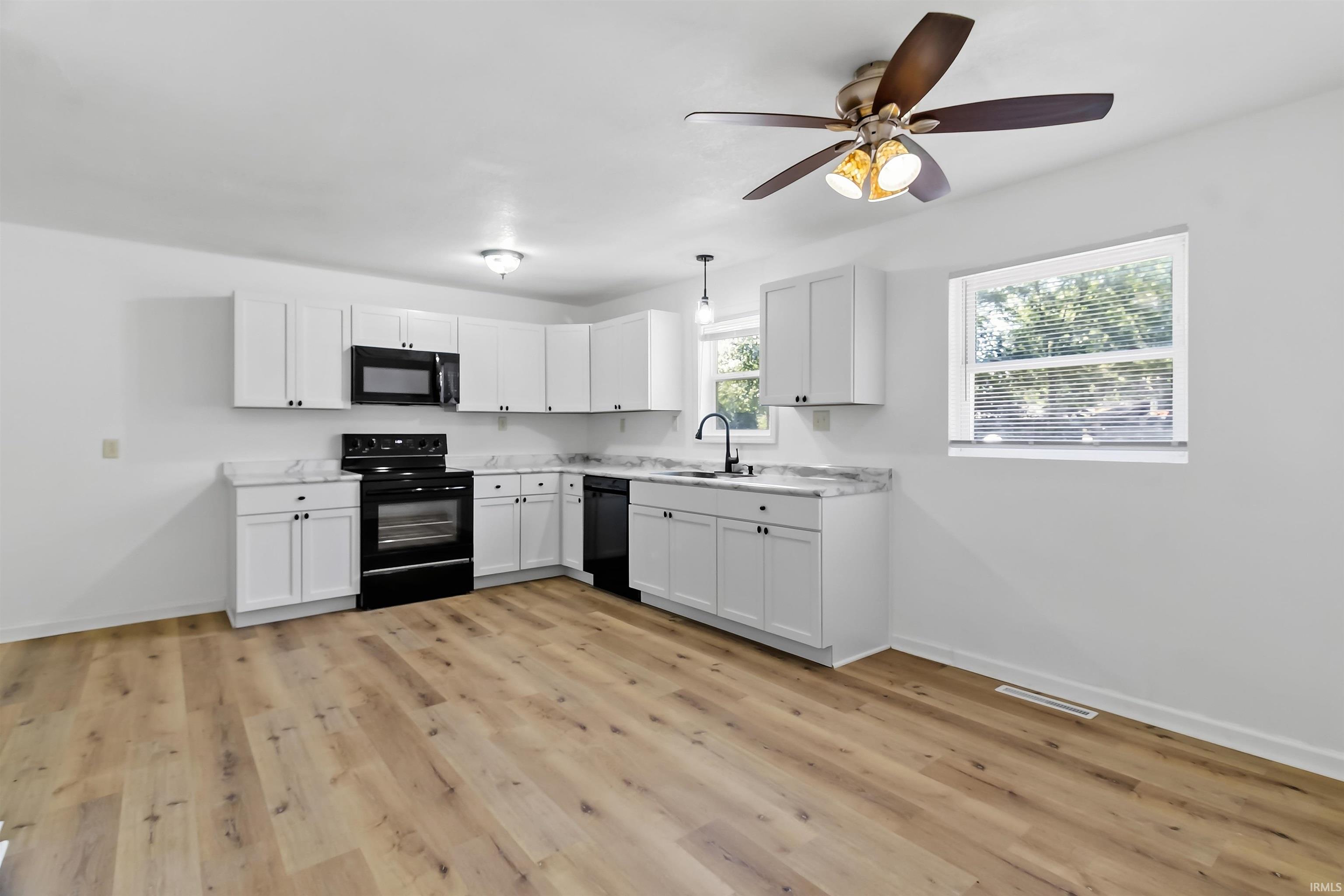 5915 South Delmar Road Marion, IN 46953 - Photo 8 of 29