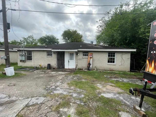 $89,000 | 5118 Mallow Street, Houston, TX 77033