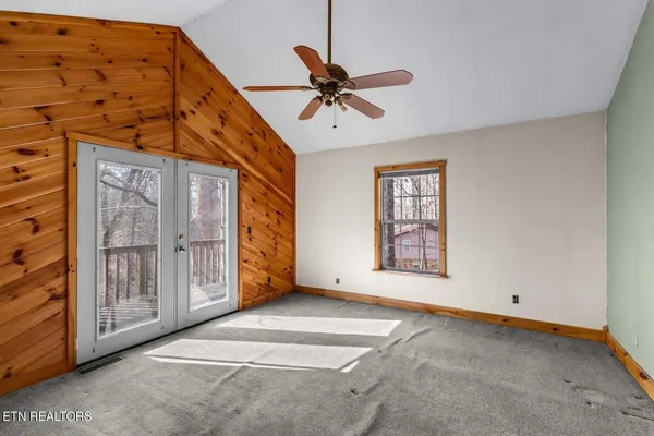 $469,000 | 1027 Dean Circle, Dandridge, TN 37725