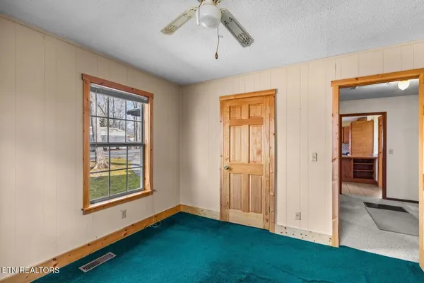 $469,000 | 1027 Dean Circle, Dandridge, TN 37725